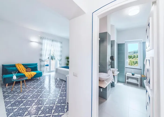 Livia Гостевой дом 4*