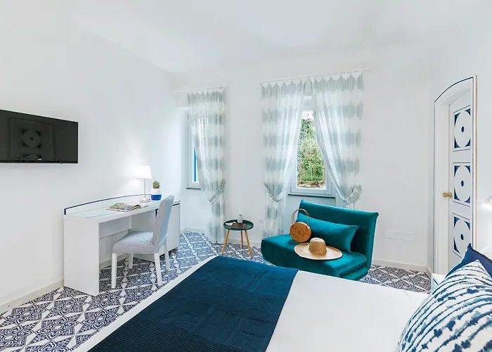 Livia Гостевой дом 4*