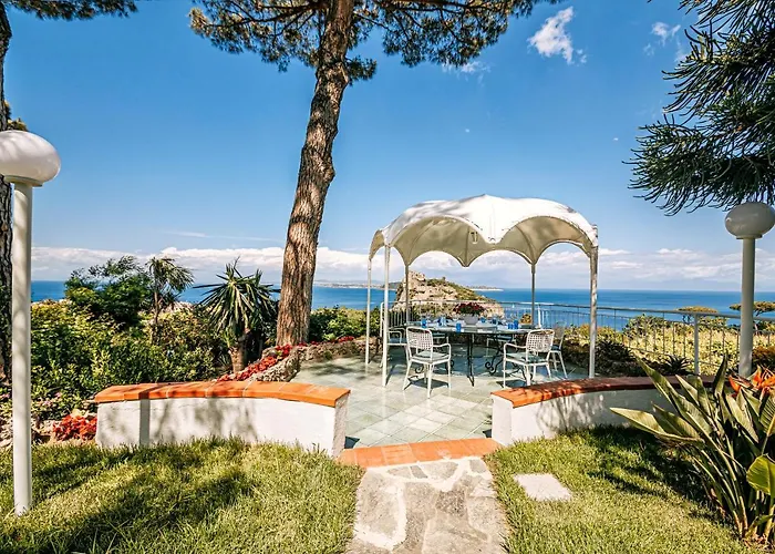 Livia Гостевой дом 4*