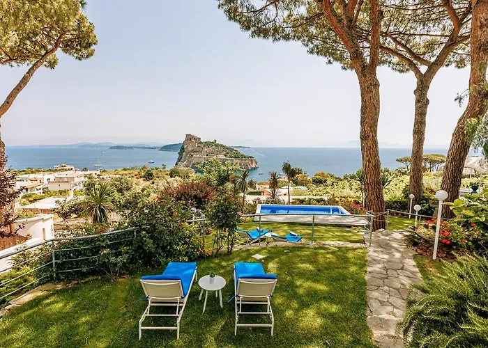 Livia Гостевой дом Искья